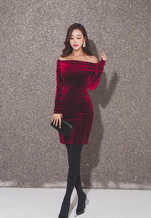 红衣服厚丝袜,红衣丝袜映衬下的时尚魅力