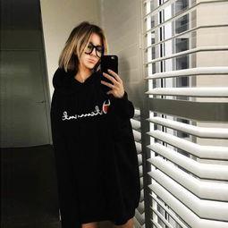 明星必备卫衣vetements